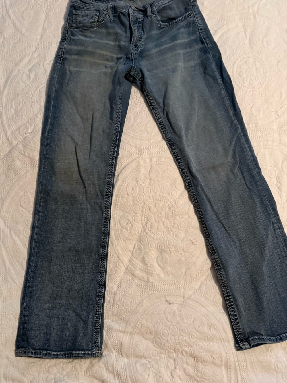 BKE Men’s Straight-Leg Jeans in Medium Blue Wash